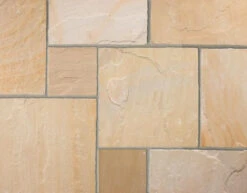 Marshalls Standard Indian Sandstone Paving Slabs Buff Multi 610 X 610mm (EUNS2151200)
