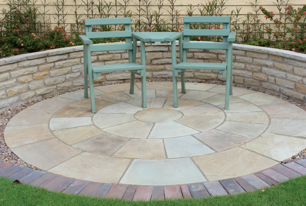 Talasey Classicstone Golden Fossil Circle Kit Sandstone Paving 24mm (5.8m2) Talasey Classicstone Golden Fossil Circle Kit Sandstone Paving 24mm (5.8m2) -Howarth Timber Shop Golden Fossil Circle 3 3 Kit 88933.1755744771