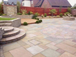 Talasey Classicstone Harvest Circle Kit Sandstone Paving 24mm (5.8m2)
