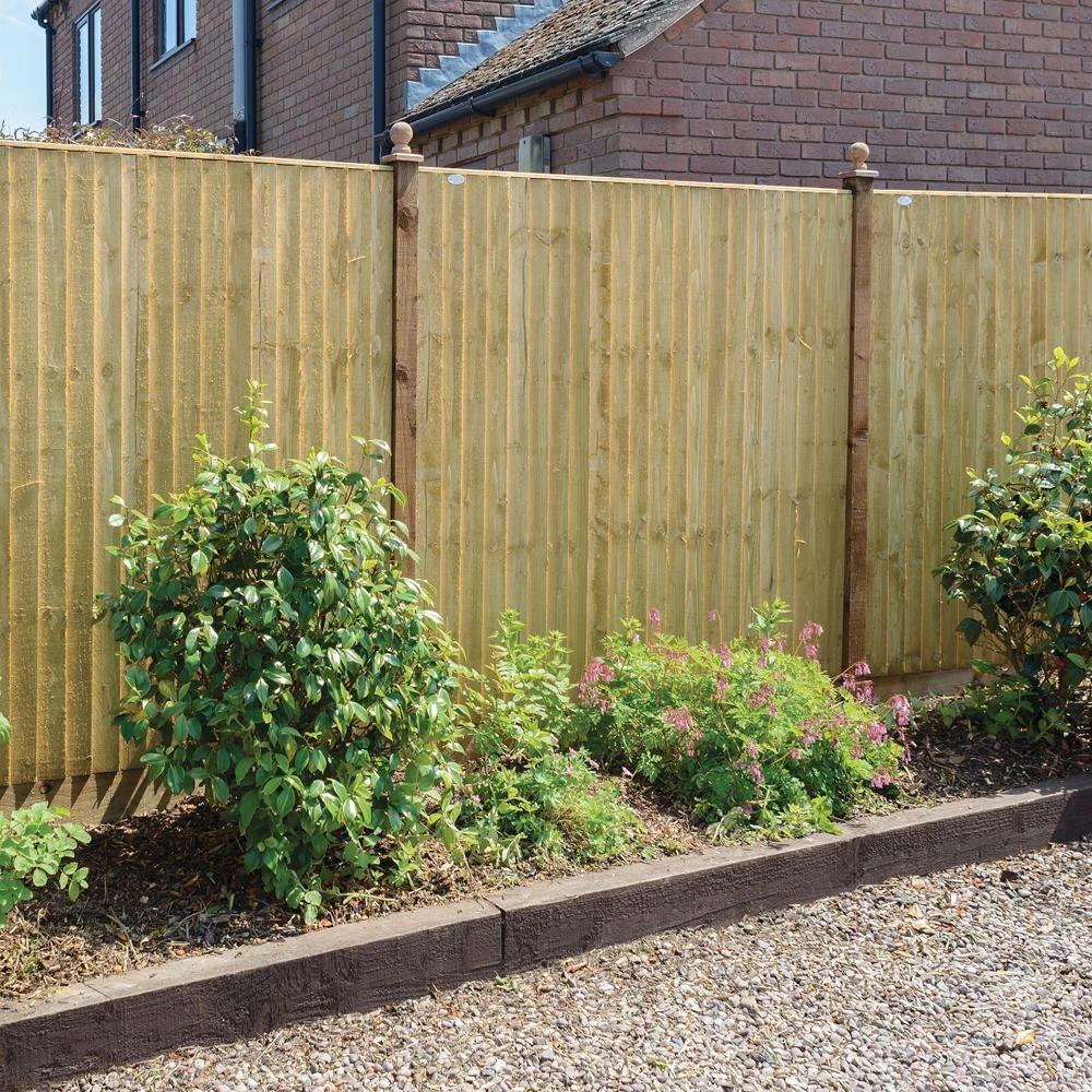 Grange Standard Featheredge (3ft) Fence Panel Golden Brown PEFC 1828 x 900 x 44mm (SFEP3) Grange Standard Featheredge (3ft) Fence Panel Golden Brown PEFC 1828 X 900 X 44mm (SFEP3) -Howarth Timber Shop LifestyleGreen.jpg 92695.1755761104