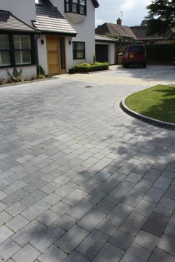 Talasey Midnight Blue NSBP Limestone Block Paving 200 X 150mm (8.4m2)