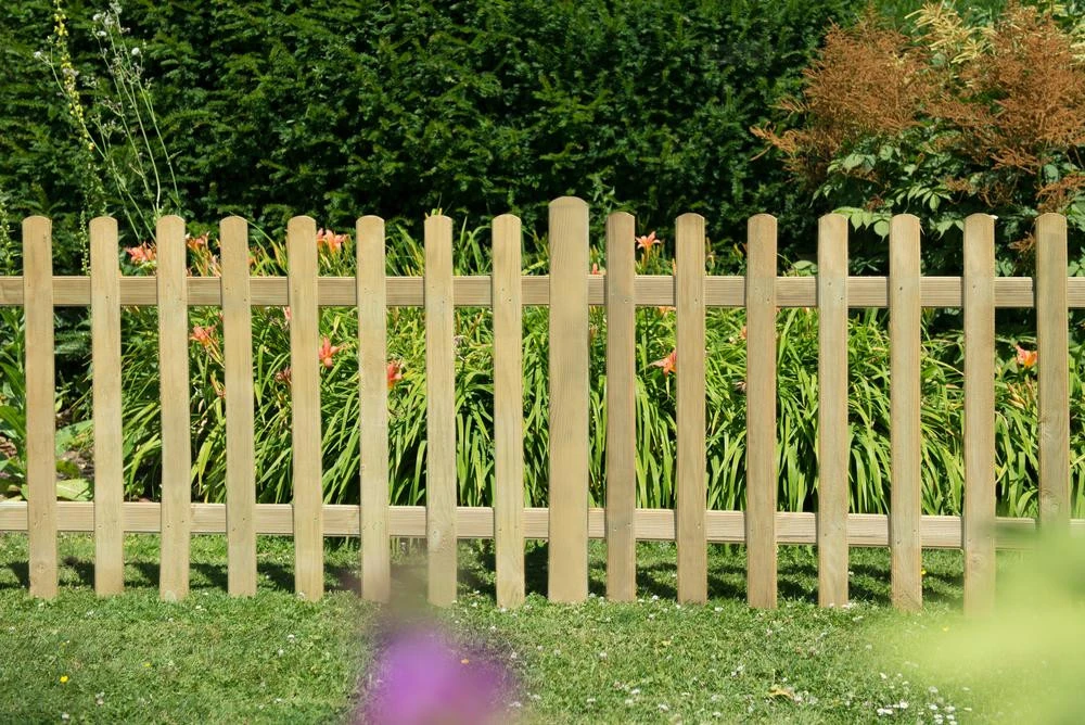 Forest Garden Ultima Pale Picket Palisade (3ft) Fence Panel Pressure Treated FSC 1830 x 900mm (4 Pack) Forest Garden Ultima Pale Picket Palisade (3ft) Fence Panel Pressure Treated FSC 1830 X 900mm (4 Pack) -Howarth Timber Shop UFP30 1.jpg 13569.1755742515