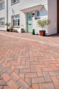 Keyblok Concrete Block Paving Brindle 200 X 100 X 60mm (8.08m2)